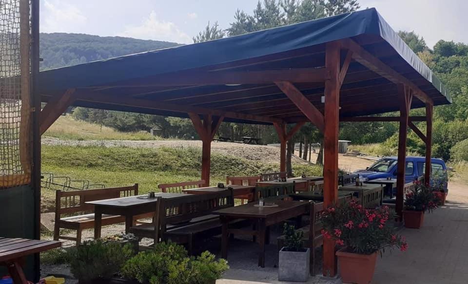 Penzion Zoo Pod Hresnou Kavecany Екстериор снимка