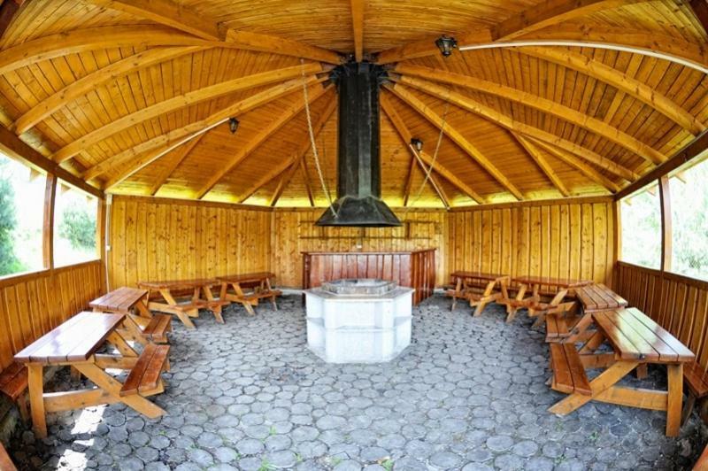 Penzion Zoo Pod Hresnou Kavecany Екстериор снимка